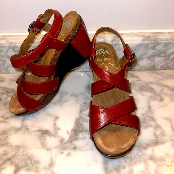 Dansko Frida Wedge Sandals Heels Womens Size 37 Red Leather Open Toe Strappy EUC - Picture 1 of 7